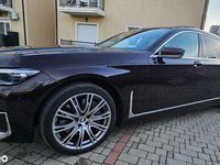 Second-hand BMW 750L Comfort Edition 400 CP (294 kW) 2019 Culoaremaro Berlinǎ