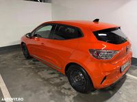 Second-hand Renault Clio V Techno 143 CP (105 kW) 2024 Culoareportocaliu Hatchback