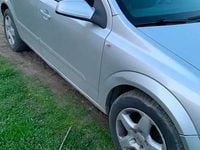 Second-hand Opel Astra 81 CP (59 kW) 2009 Break