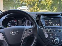 Second-hand Hyundai Santa Fe 200 CP (147 kW) 2018 Culoarenegru SUV