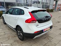 Second-hand Volvo V40 Summum 150 CP (110 kW) 2014 Culoarealb Hatchback