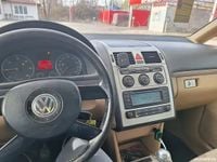 Second-hand VW Touran 150 CP (110 kW) 2004 Monovolum