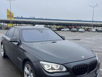 Second-hand BMW 740 Exclusive 313 CP (230 kW) 2013 Culoaregri Berlinǎ