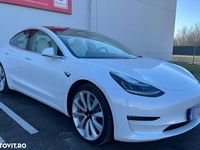 second-hand Tesla Model 3 Langstreckenbatterie Allradantrieb Dual Motor Performance 2019 · 63 000 km · Electric