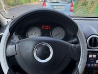 Second-hand Dacia Logan 87 CP (63 kW) 2009 Culoarerosu Berlinǎ