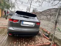 Second-hand Jaguar F-Pace R-Sport 180 CP (132 kW) 2019 Culoaregri SUV