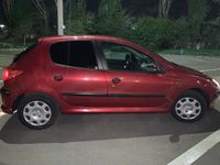 second-hand Peugeot 206 2500 negociabil