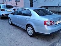 Second-hand VW Jetta 105 CP (77 kW) 2010 Berlinǎ