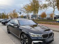 Second-hand BMW 730L Luxury Line 265 CP (194 kW) 2016 Culoarenegru Berlinǎ
