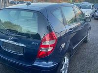 Second-hand Mercedes A200 143 CP (105 kW) 2005 Albastru Hatchback