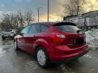 Second-hand Ford Focus 125 CP (91 kW) 2012 Rosu Hatchback