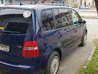 Second-hand VW Touran 105 CP (77 kW) 2005 Albastru Monovolum