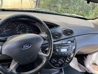 second-hand Ford Focus 1.6i 16V Ghia