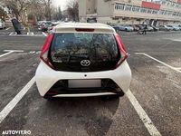 Second-hand Toyota Aygo 72 CP (52 kW) 2022 Culoarealb