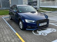 Second-hand Audi A3 Attraction 150 CP (110 kW) 2015 Culoarealbastru Hatchback