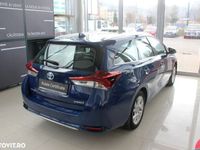 second-hand Toyota Auris Hybrid 