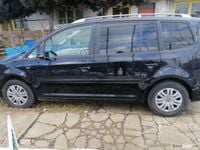 Second-hand VW Touran 104 CP (76 kW) 2014 Negru Monovolum