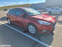 Second-hand Ford Focus Trend 125 CP (91 kW) 2017 Culoarerosu Hatchback