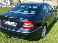 Second-hand Mercedes C200 163 CP (119 kW) 2003 Berlinǎ