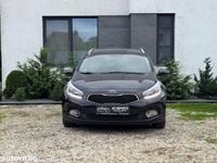 Second-hand Kia Ceed 90 CP (66 kW) 2014 Culoarenegru Hatchback