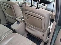 Second-hand Renault Scénic II Privilege 120 CP (88 kW) 2004 Culoareverde Monovolum