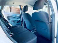 Second-hand Ford Fiesta Trend 100 CP (73 kW) 2015 Culoarealb