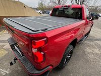 Second-hand Chevrolet Silverado 360 CP (264 kW) 2021 Culoarerosu SUV