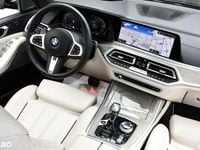Second-hand BMW X7 M Sport 340 CP (250 kW) 2021 Culoaremaro SUV