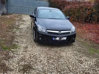 Second-hand Opel Astra GTC OPC 140 CP (102 kW) 2009 Negru Coupe