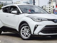 Second-hand Toyota C-HR 122 CP (89 kW) 2022 Culoarealb SUV