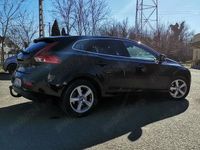 Second-hand Volvo V40 120 CP (88 kW) 2015 Negru Hatchback