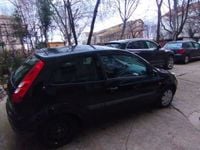 Second-hand Ford Fiesta 60 CP (44 kW) 2005 Negru Hatchback