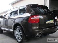 second-hand Porsche Cayenne din 2010, cu motor de 3 litri, 246 cp