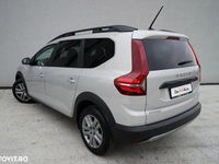 Second-hand Dacia Jogger Essentiel 110 CP (80 kW) 2022 Culoareargint Monovolum