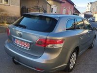 second-hand Toyota Avensis Combi 2.0 D-4D Executive