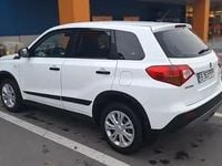 Second-hand Suzuki Vitara 120 CP (88 kW) 2015 Alb SUV