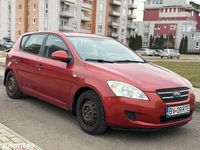 Second-hand Kia Ceed Classic 109 CP (80 kW) 2007 Culoarerosu Hatchback