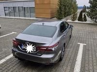 Second-hand Toyota Camry 218 CP (160 kW) 2024 Berlinǎ