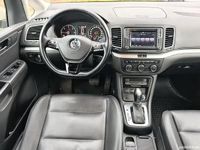 Second-hand VW Sharan Trendline 150 CP (110 kW) 2016 Bej Monovolum