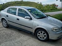 second-hand Opel Astra 1.6 benzină