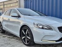 Second-hand Volvo V40 Summum 190 CP (139 kW) 2015 Culoarealte culori Hatchback