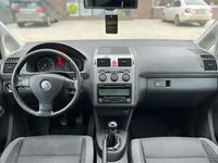 Second-hand VW Touran 140 CP (102 kW) 2009 Monovolum
