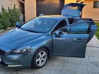 Second-hand Volvo V40 R-Design 120 CP (88 kW) 2014 Culoarealte culori Hatchback