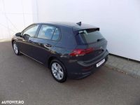 Second-hand VW Golf VIII Life 116 CP (85 kW) 2023 Culoaregri Hatchback