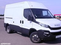 Second-hand Iveco Massif 136 CP (100 kW) 2018 Alb Monovolum