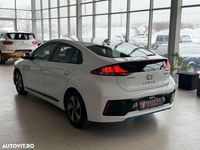 Second-hand Hyundai Ioniq 105 CP (77 kW) 2017 Culoarealb Hatchback