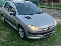 Second-hand Peugeot 206 75 CP (55 kW) 2005 Argintiu Hatchback