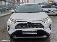 Second-hand Toyota RAV4 Luxury 175 CP (128 kW) 2021 Culoarealb SUV