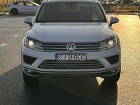 Second-hand VW Touareg 204 CP (150 kW) 2016 Culoarealb SUV