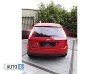 Second-hand Ford Fiesta 75 CP (55 kW) 2004 Rosu Hatchback